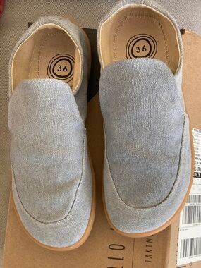 NEW IN BOX Mukishoes Argento Barefoot Shoes / EU36